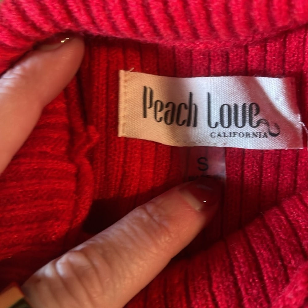 Red turtleneck - Picture 2 of 3